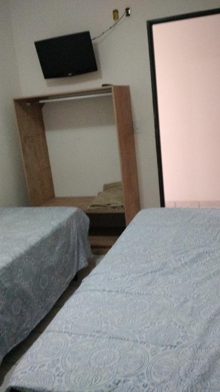 Dormitorio Canarinho 戈亚尼亚 外观 照片