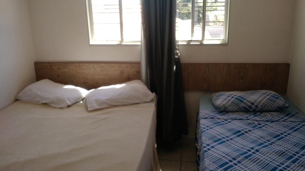Dormitorio Canarinho 戈亚尼亚 外观 照片